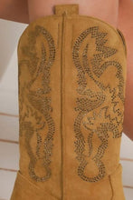 Load image into Gallery viewer, Beast Fashion Rhinestone Detail Point Toe Boots