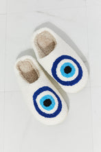Load image into Gallery viewer, MMShoes Eye Plush Slipper