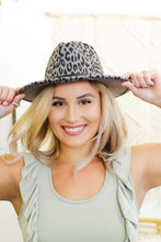 Load image into Gallery viewer, Wool Leopard with Accent Buckle