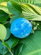 Load image into Gallery viewer, Boyfriend Bath Bomb Bubbly