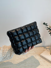 Load image into Gallery viewer, Quilted Plaid Clutch with Zipper
