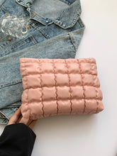 Load image into Gallery viewer, Quilted Plaid Clutch with Zipper
