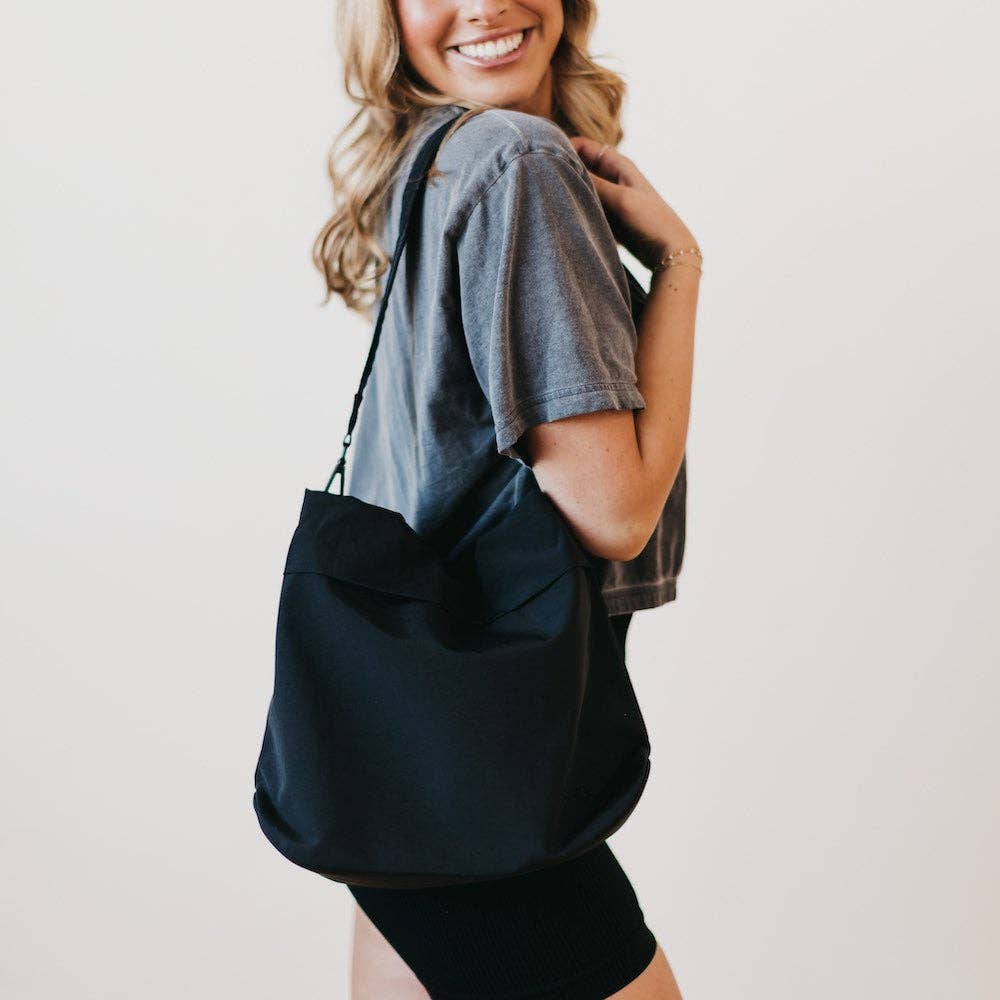 Carrie Catch All Shoulder Tote Bag: Black