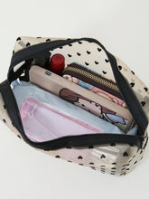 Load image into Gallery viewer, 4- Piece Heart Polyester Storage Bag
