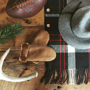 Button Plaid Shawl Scarf: Gray