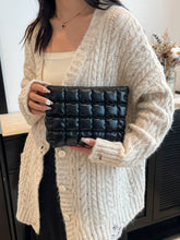 Load image into Gallery viewer, Quilted Plaid Clutch with Zipper

