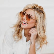 Load image into Gallery viewer, Alexa Aviator Frame Sunglasses: Brown
