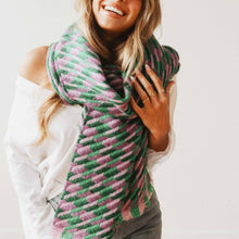 Load image into Gallery viewer, Cold Morning Houndstooth Scarf: Green
