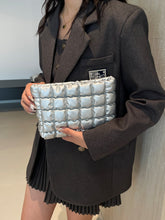Load image into Gallery viewer, Quilted Plaid Clutch with Zipper

