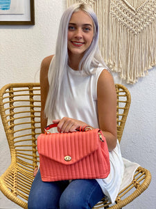 Boujie Bee Crossbody Clutch | RA0665