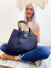 Load image into Gallery viewer, Boujie Bee 3-Piece Purse Set | RA0770
