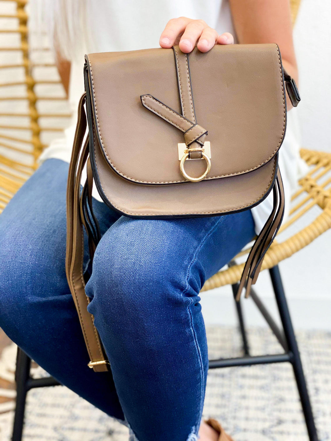 Boujie Bee Crossbody Clutch | RA0787