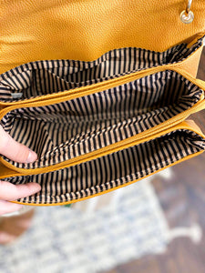 Boujie Bee Crossbody | RA0788