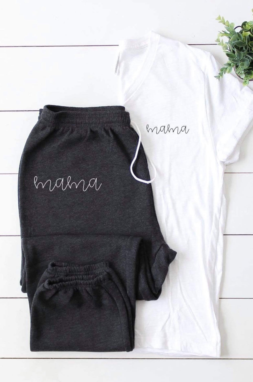 Mama Joggers + Tee